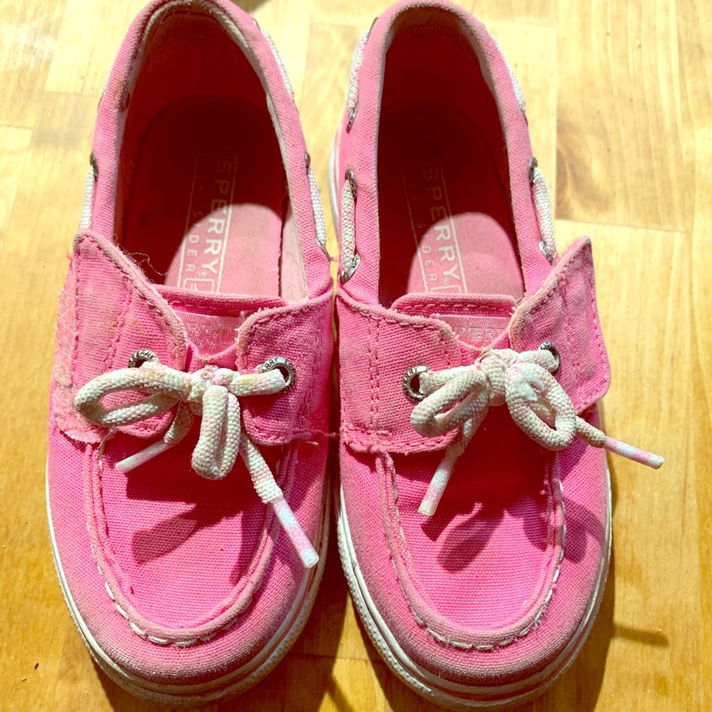 Size 8 Sperry’s